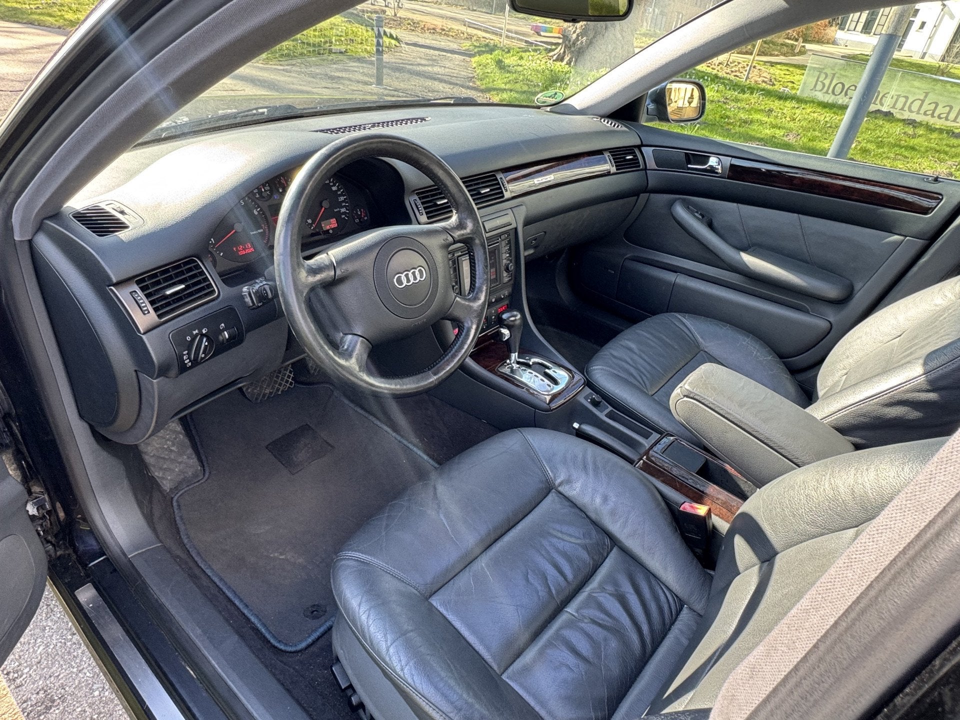 Audi A6 Avant 4.2 V8 UNIEK!, 7.000 KM/JR ! (bj 2000), Auto's, Oldtimers, Automaat, 4172 cc, Vierwielaandrijving, Audi