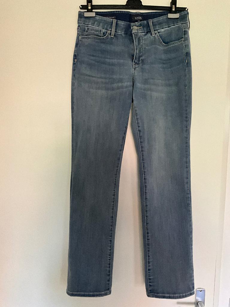 NYDJ  Spijkerbroek m 38, marilyn straight, Ophalen of Verzenden, Zo goed als nieuw, Blauw, W30 - W32 (confectie 38/40)