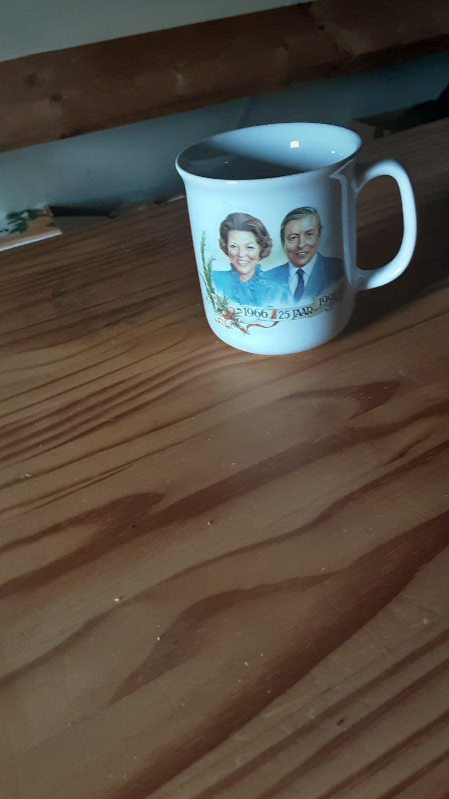 Mok Beatrix en Claus - 25 jaar huwelijk 1966-1991, Ophalen of Verzenden, Gebruikt, Nederland, Overige typen