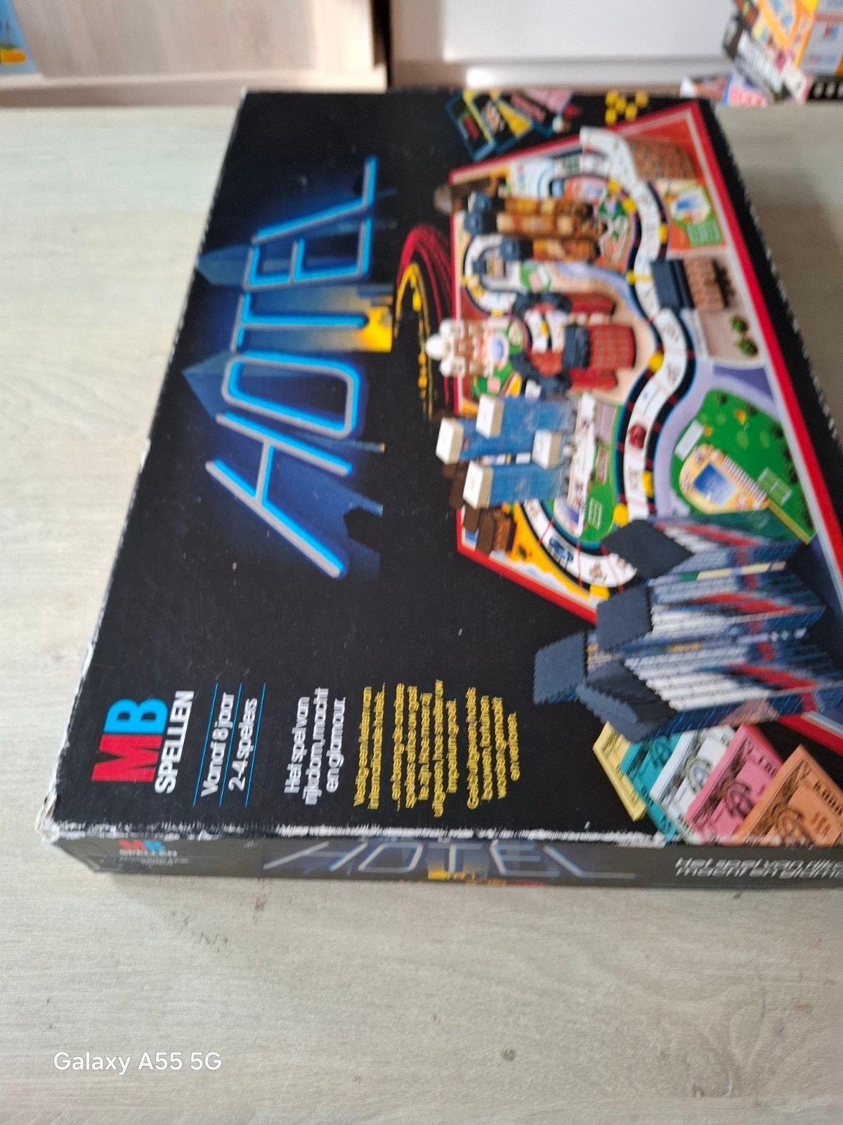 Hotel bordspel MB Spellen - Klassiek vastgoedspel, Hobby en Vrije tijd, Gezelschapsspellen | Bordspellen, Ophalen of Verzenden