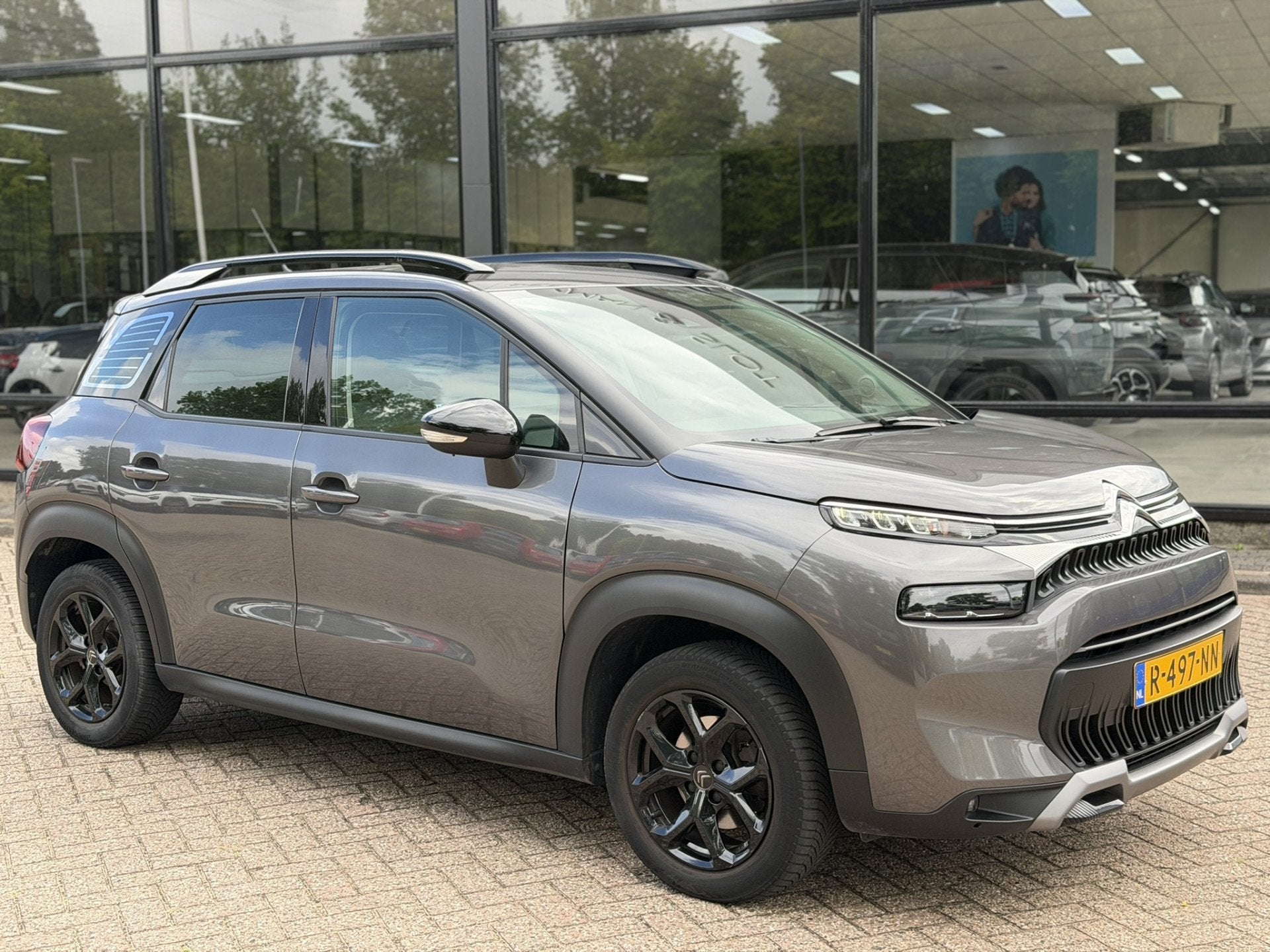 Citroën C3 Aircross 110pk S&S Shine Camera|Trekhaak|Headup|, Auto's, Gebruikt, Leder en Stof, Origineel Nederlands, Bedrijf