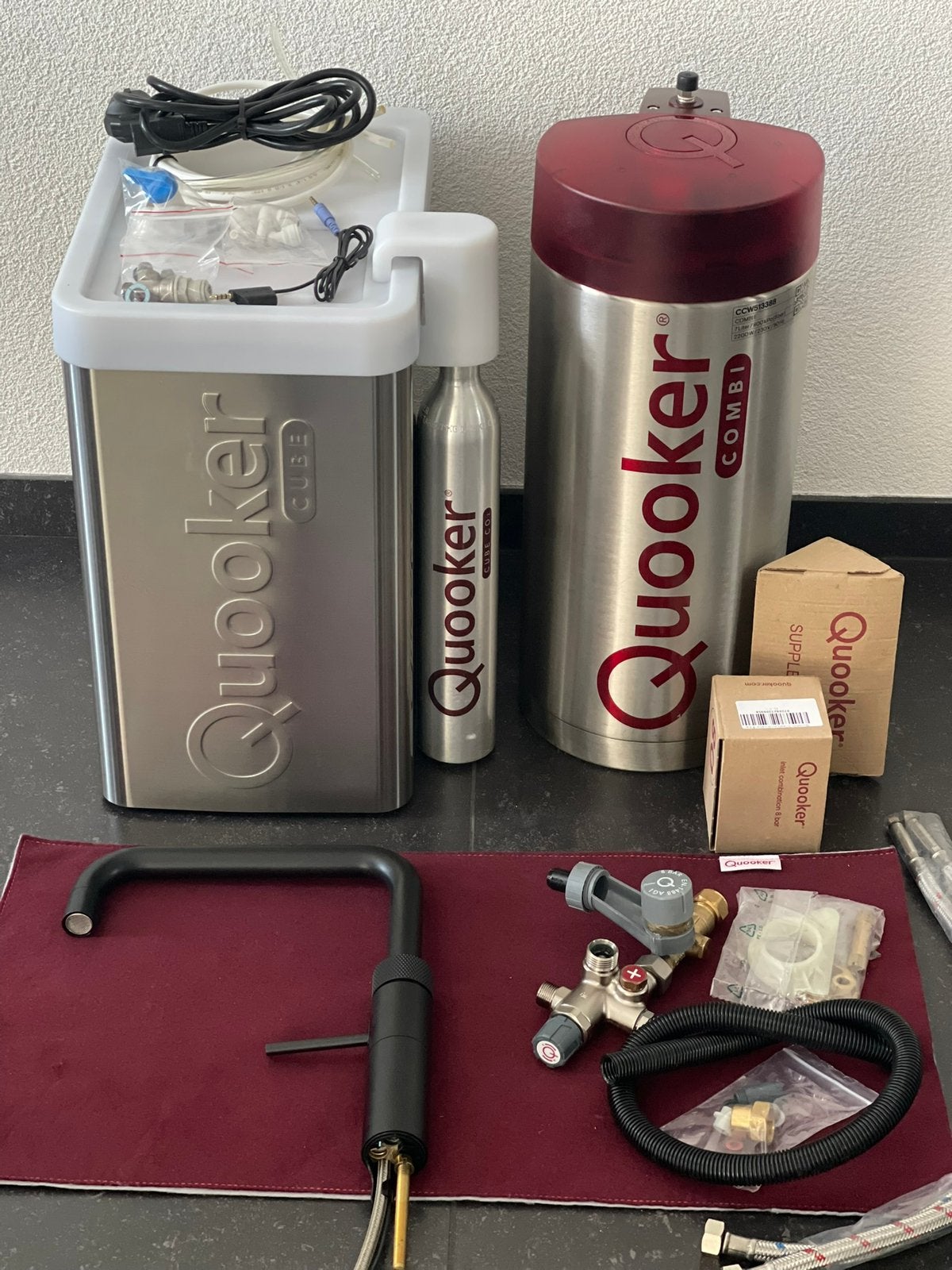 Quooker Fusion Black Square + PRO7 (7L) boiler + Cube compl., Ophalen, Zo goed als nieuw, Zwart