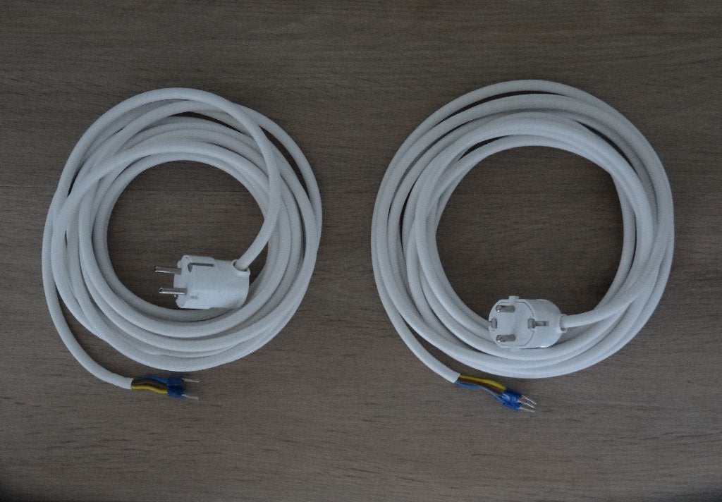 2 x 5,25 m kabels 3x1,5 Salcavi H05VV-F met stekkers, nieuw, Doe-het-zelf en Verbouw, Elektra en Kabels, Ophalen of Verzenden