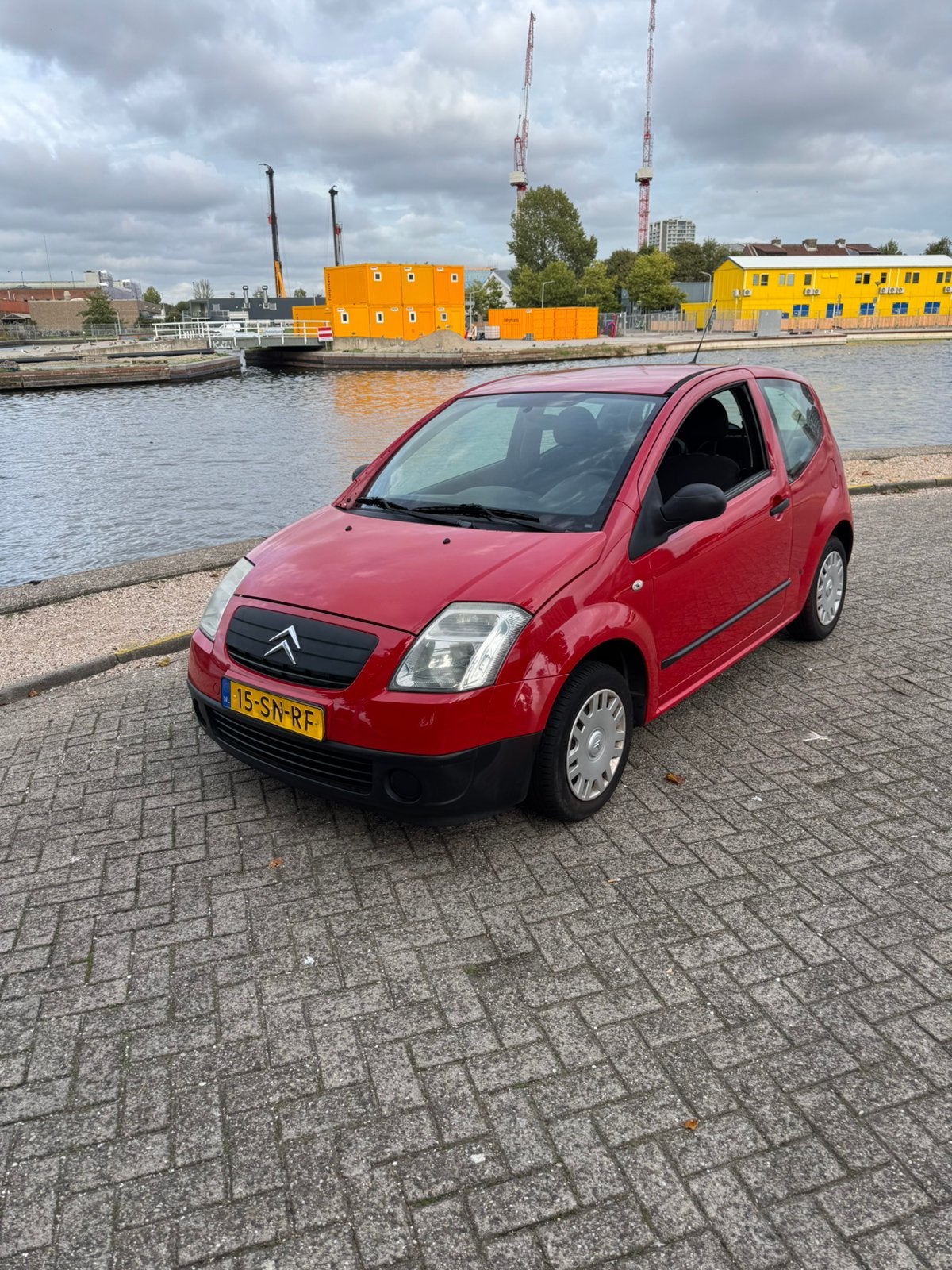 Citroën C2 1.1 I 2006 Rood, Voorwielaandrijving, 450 kg, 31 €/maand, 4 cilinders