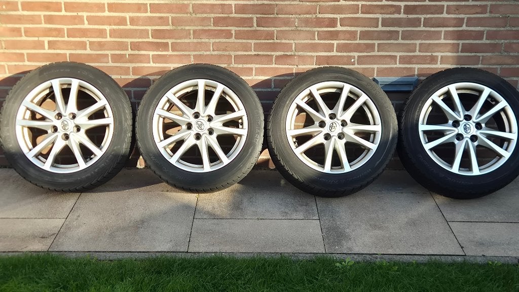 Toyota Avensis velgen, Ophalen, Velg(en), 17 inch, Winterbanden