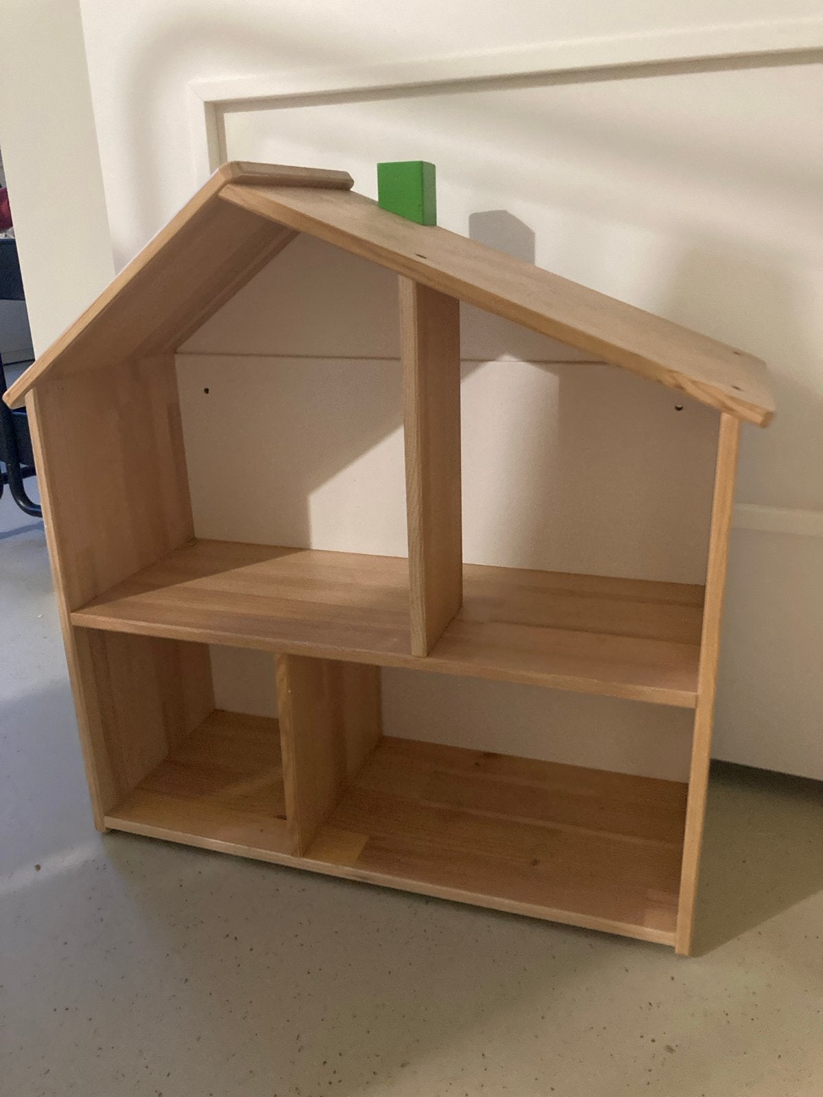 IKEA Flisat houten poppenhuis / wandrek, Kinderen en Baby's, Ophalen, Zo goed als nieuw, Poppenhuis