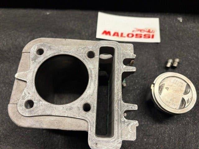 Vespa / Piaggio 80cc Malossi  cilinderset, Fietsen en Brommers, Ophalen of Verzenden, Zo goed als nieuw, Cilinder, Vespa