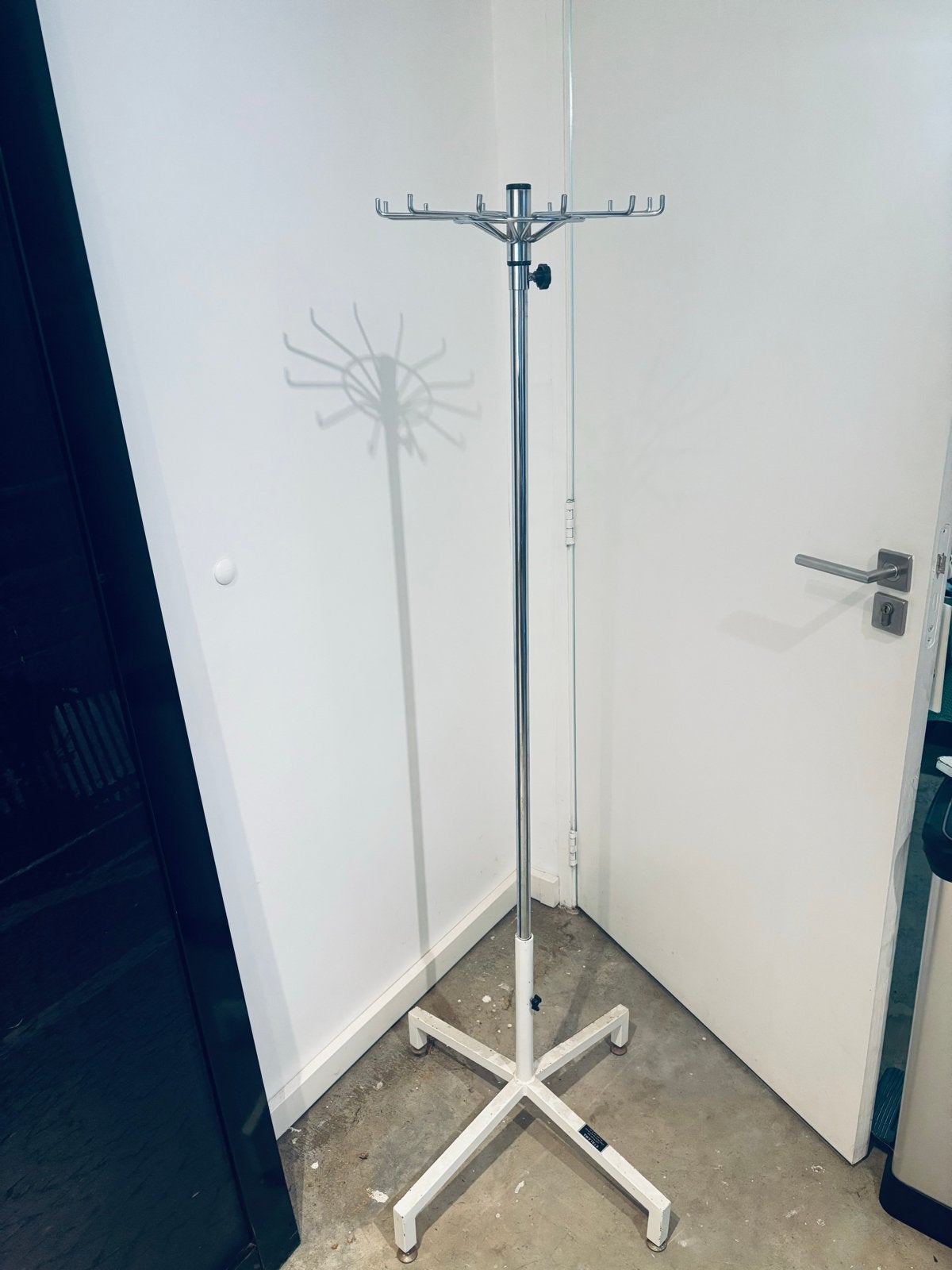 Staande kapstok met veel haken, Ophalen, Gebruikt, Metaal, Staande kapstok