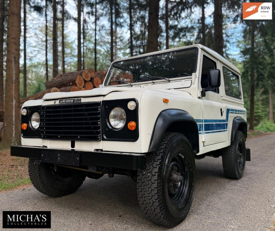 Land Rover Defender Ninety 90 1985 BELASTINGVRIJ!, Auto's, Land Rover, 2500 cc, Zwart, 4 cilinders, Wit