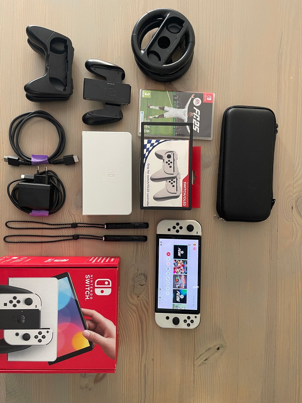 Nintendo Switch OLED compleet pakket met 12 games, Met games, Zo goed als nieuw, Met 3 controllers of meer, Switch OLED