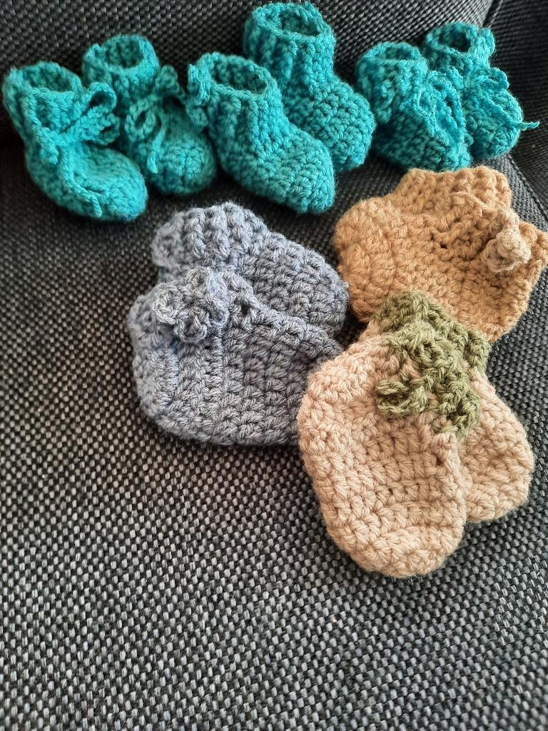 Gehaakte babyslofjes per stuk € 2,50, Ophalen of Verzenden, Nieuw, Jongetje of Meisje, Schoentjes