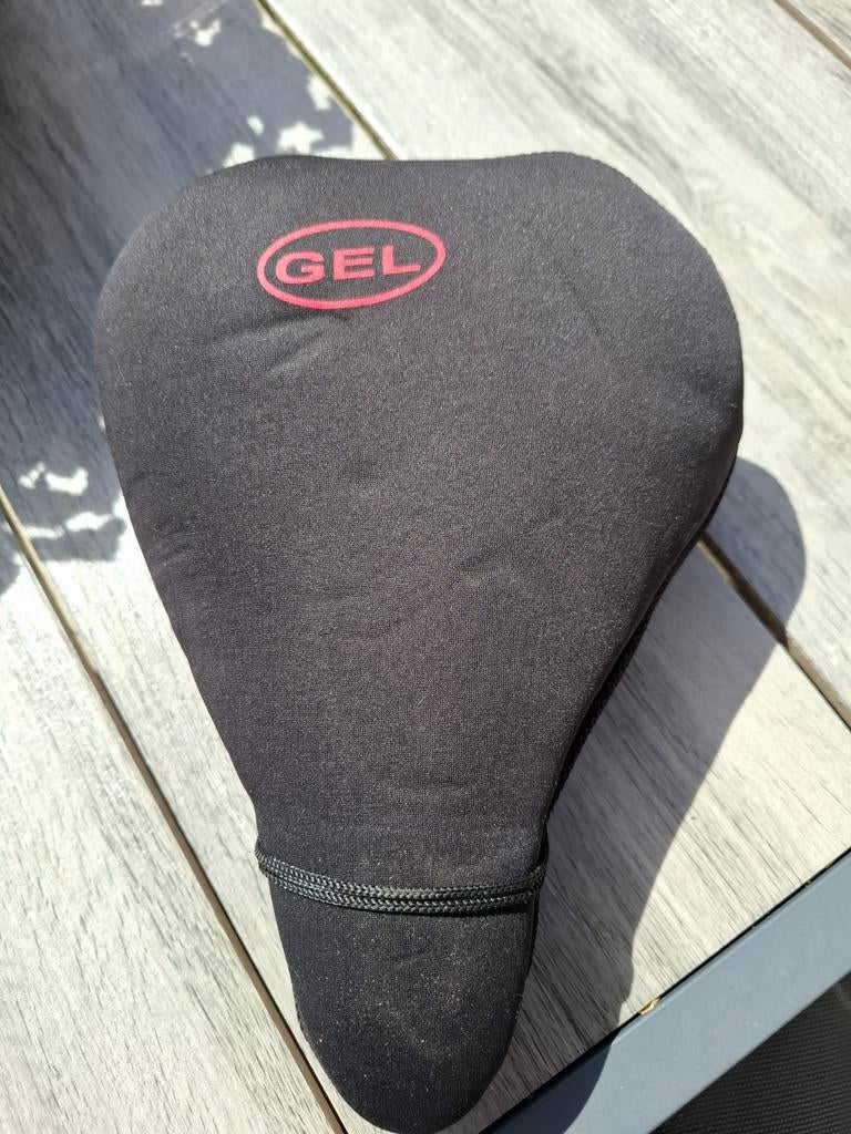 GEL Zadel+hoes voor fiets - Comfortabel en zacht, Gebruikt, Elektrische fiets, Kunststof, Ophalen of Verzenden
