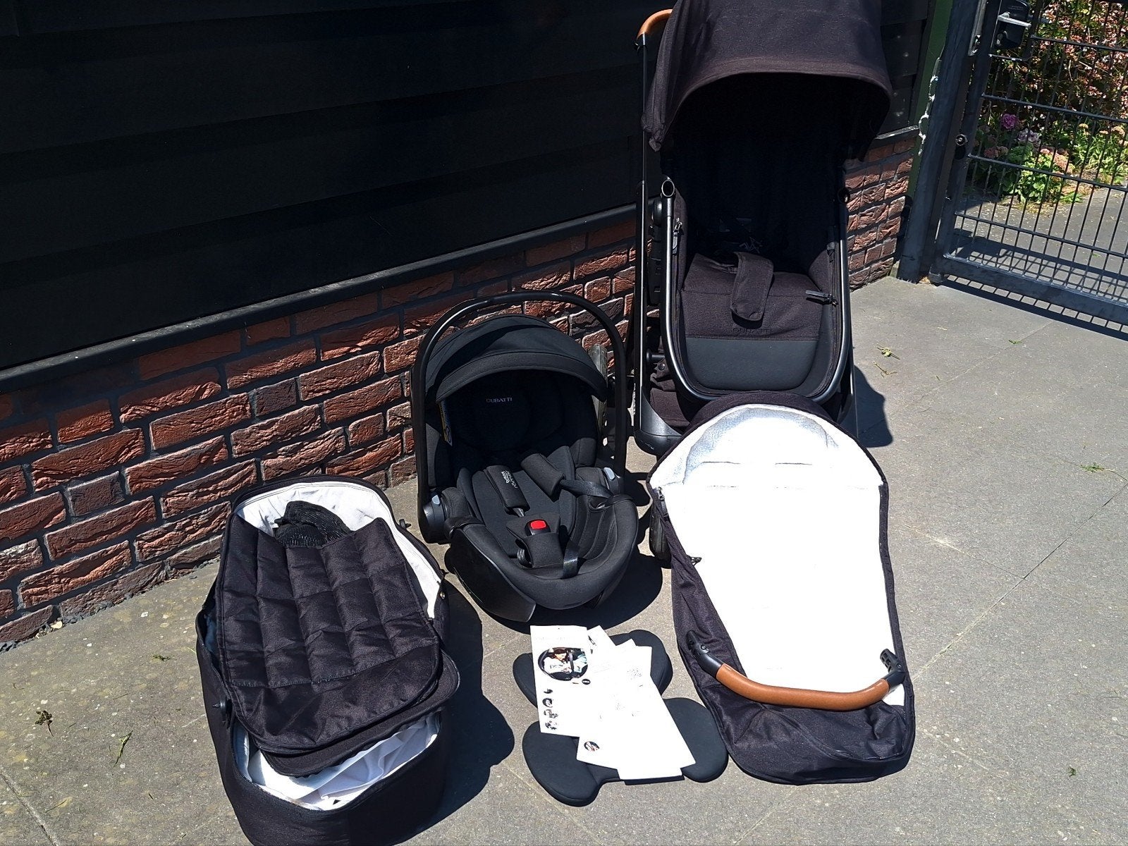 Dubatti One E5 Kinderwagen 2-in-1 met Romer Autostoeltje, Verstelbare duwstang, Zo goed als nieuw, Ophalen, Kinderwagen