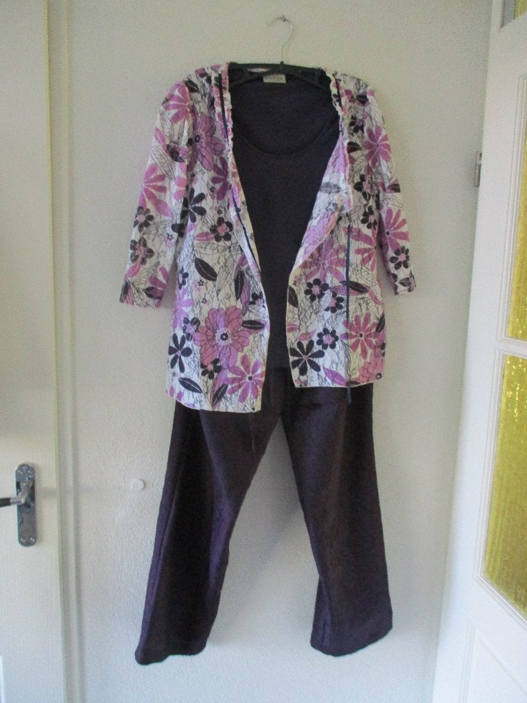Broek met Blouse, Paars, Maat 42/44 (L), Ophalen of Verzenden, Zo goed als nieuw