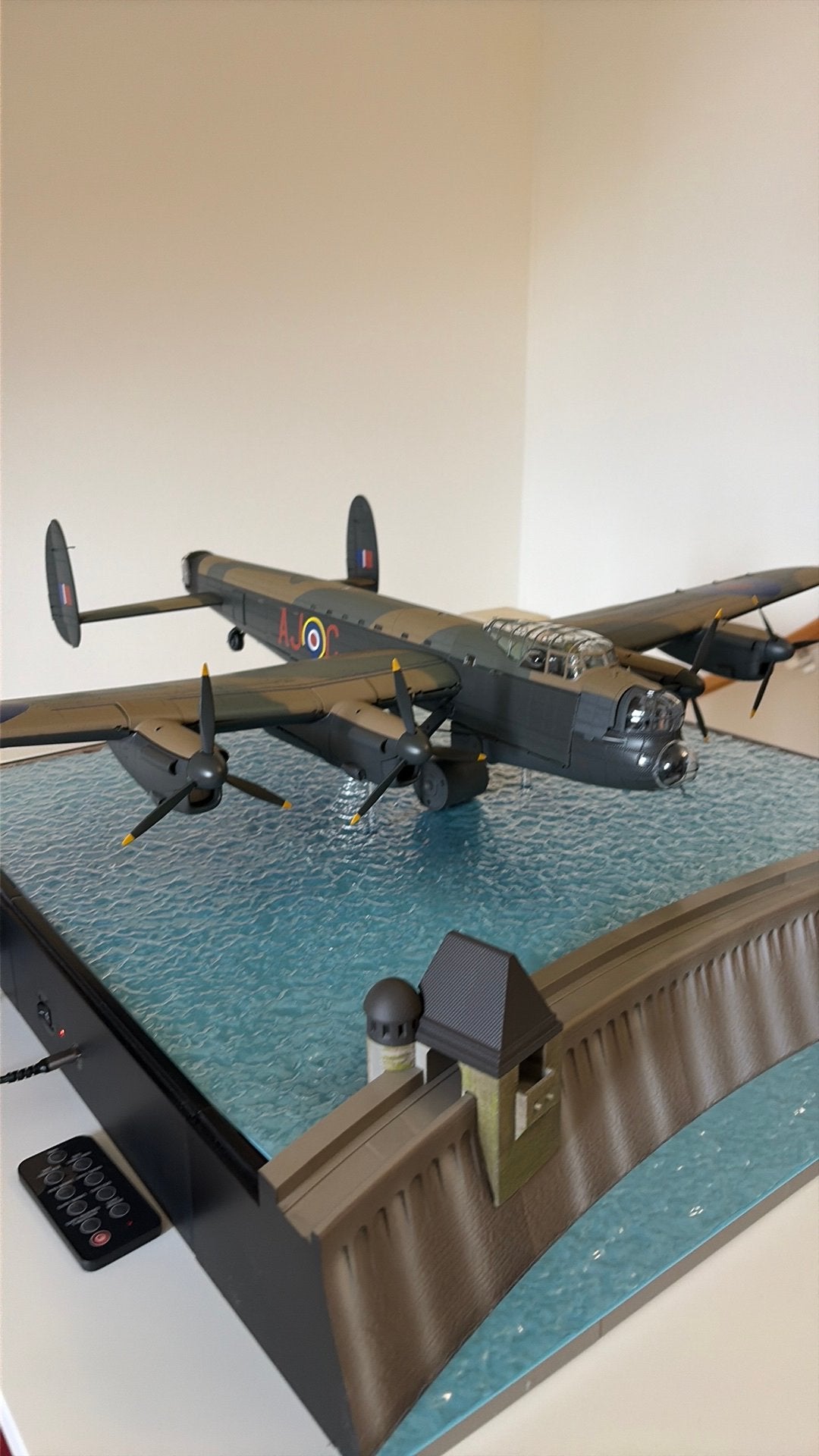 Lancaster Dam Buster Model van Hachette Partworks, Hobby en Vrije tijd, Modelbouw | Auto's en Voertuigen, Overige merken, Gebruikt