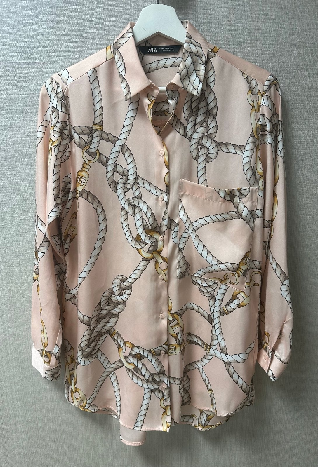 Zara Blouse met Versace print - Maat XS, Ophalen of Verzenden, Nieuw, Maat 34 (XS) of kleiner, Roze