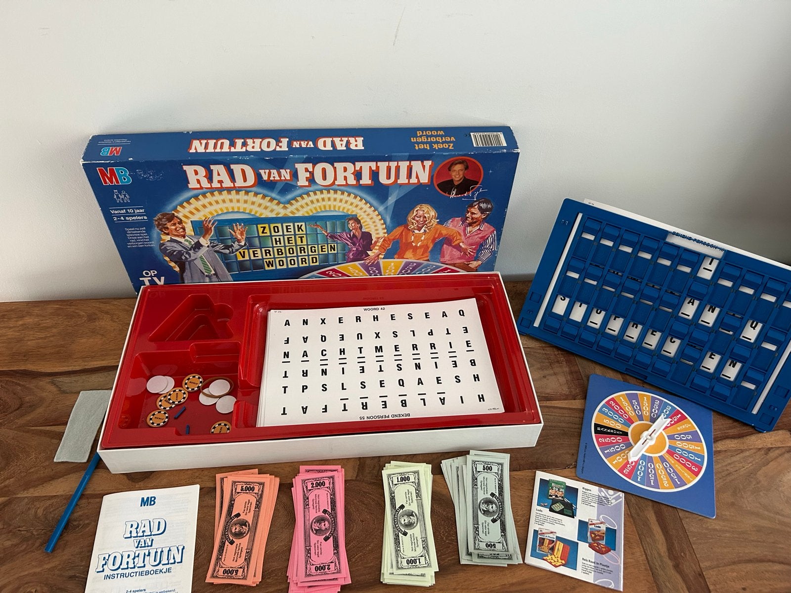Rad van Fortuin Bordspel - Klassiek MB Spel, Drie of vier spelers, Ophalen of Verzenden, Zo goed als nieuw