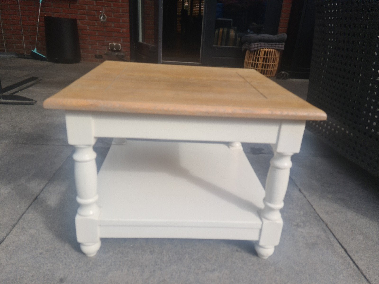 Salontafel/ hoektafel/bijzettafel Richmond, Ophalen, Eikenhout, 50 tot 100 cm, Vierkant