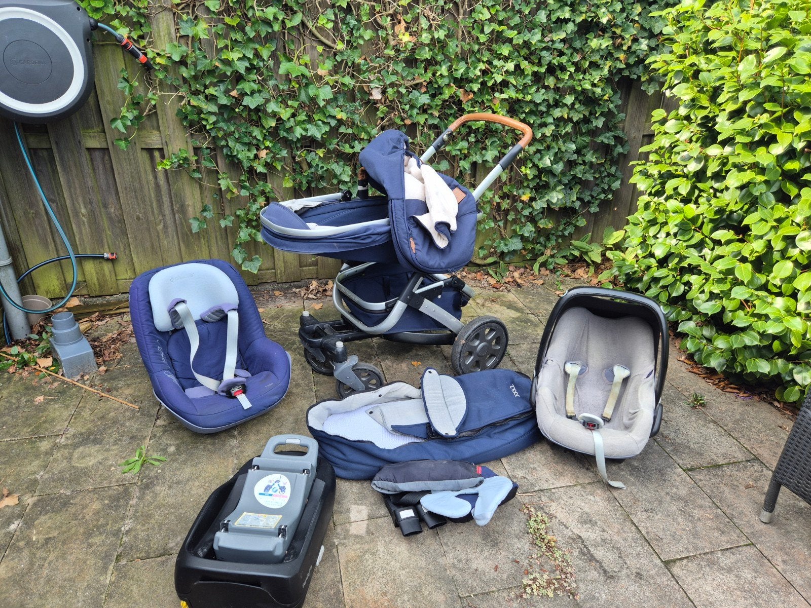 Joolz Geo2 inclusief auto stoelen, Kinderen en Baby's, Kinderwagens en Combinaties, Gebruikt, Combiwagen, Verstelbare duwstang