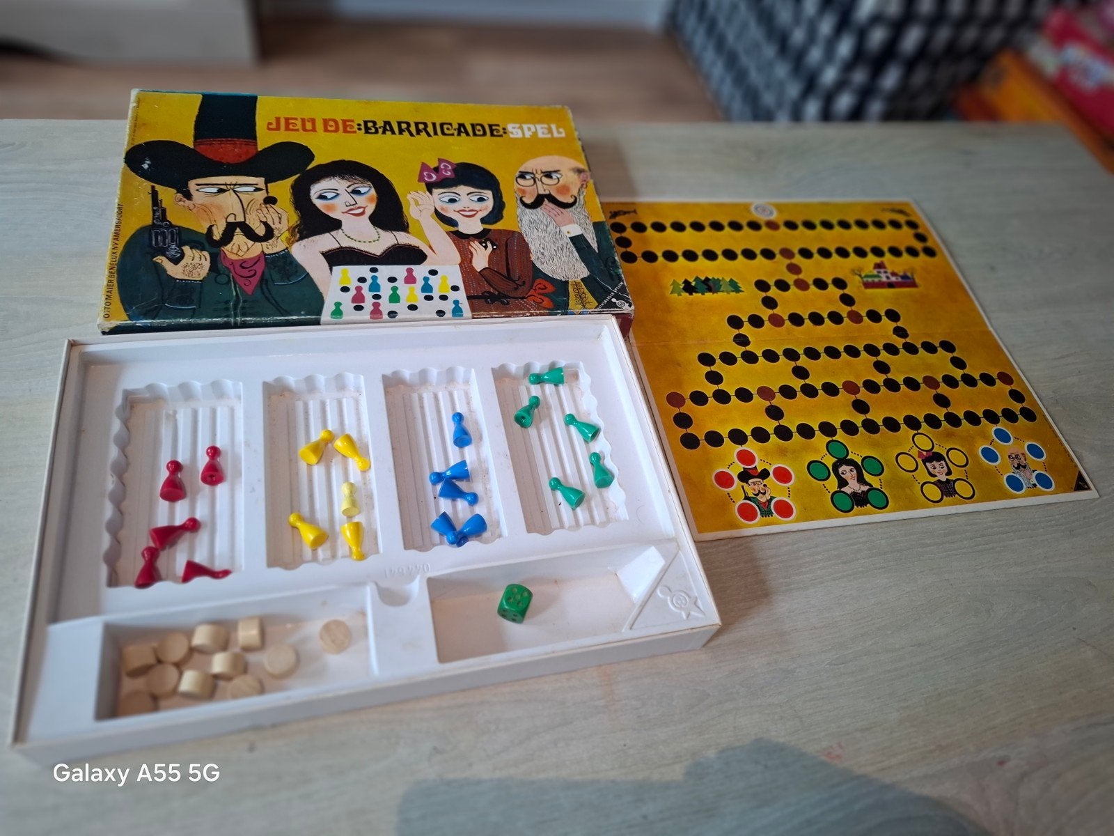 Vintage Barricade Spel - Compleet en in goede staat, Hobby en Vrije tijd, Gezelschapsspellen | Bordspellen, Otto Maier Benelux NV Amersfoort
