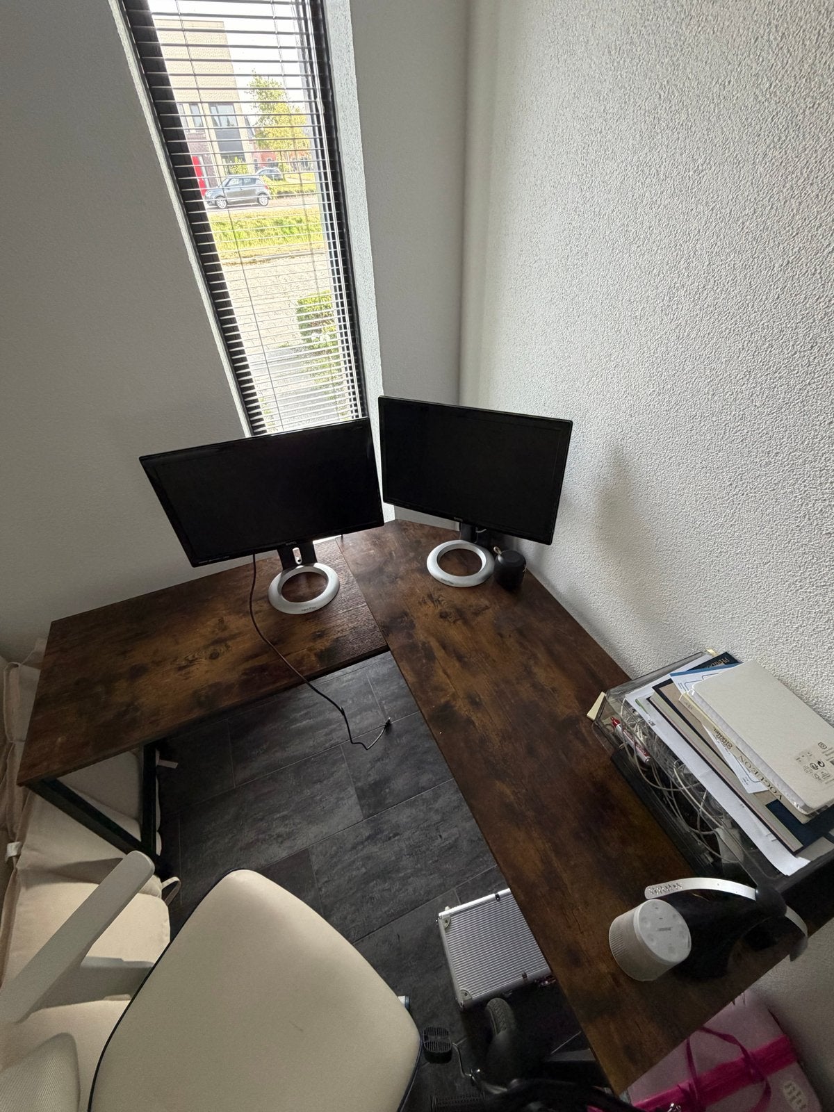 Hoekbureau in hout-look, ideaal voor thuiskantoor, Ophalen, Opbergruimte, Gebruikt, Spaanplaat of MDF