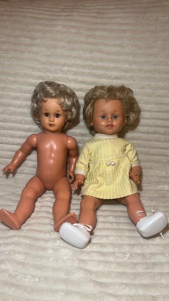 2 Vintage Schildkröt poppen jaren '60 - Blond haar, blauwe o, Ophalen of Verzenden, Gebruikt, Pop