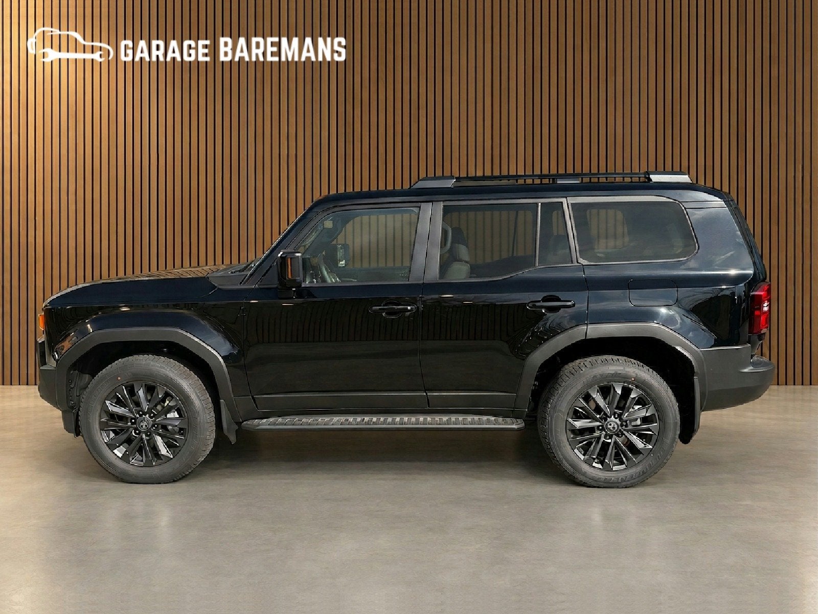 Toyota Land Cruiser 2.8 D-4D Professional VAN (bj 2026), Auto's, Automaat, Zwart, 4 cilinders, Zwart