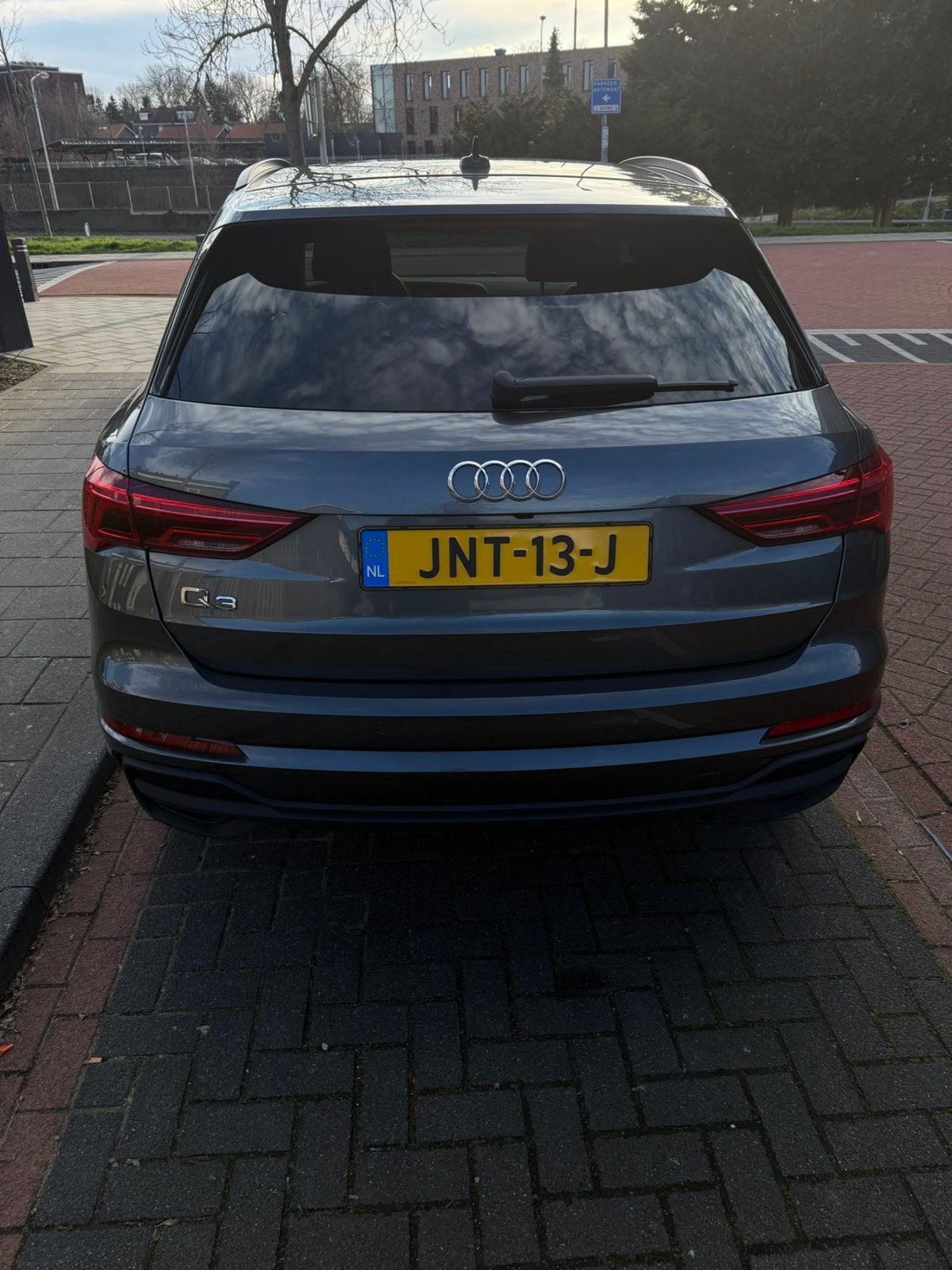 Audi Q3 45 Tfsi e 245pk Phev S Tronic 2022 Grijs, Plug-in hybride, 1395 cc, Te koop, 750 kg