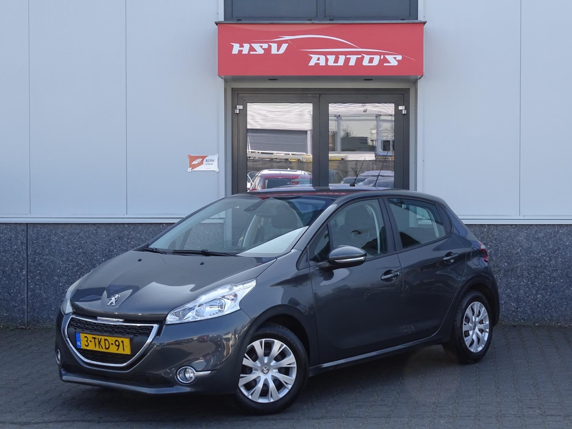 Peugeot 208 1.2 VTi Envy airco navi LM 4-deurs, Auto's, Peugeot, Voorwielaandrijving, Euro 5, Gebruikt, 31 €/maand