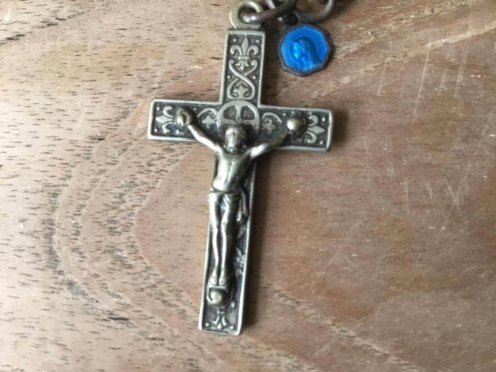 2 Oude rozenkransen, 1 met medaille van Paus Johannes XXlll, Verzamelen, Ophalen of Verzenden, Gebruikt, Sieraad, Christendom | Katholiek