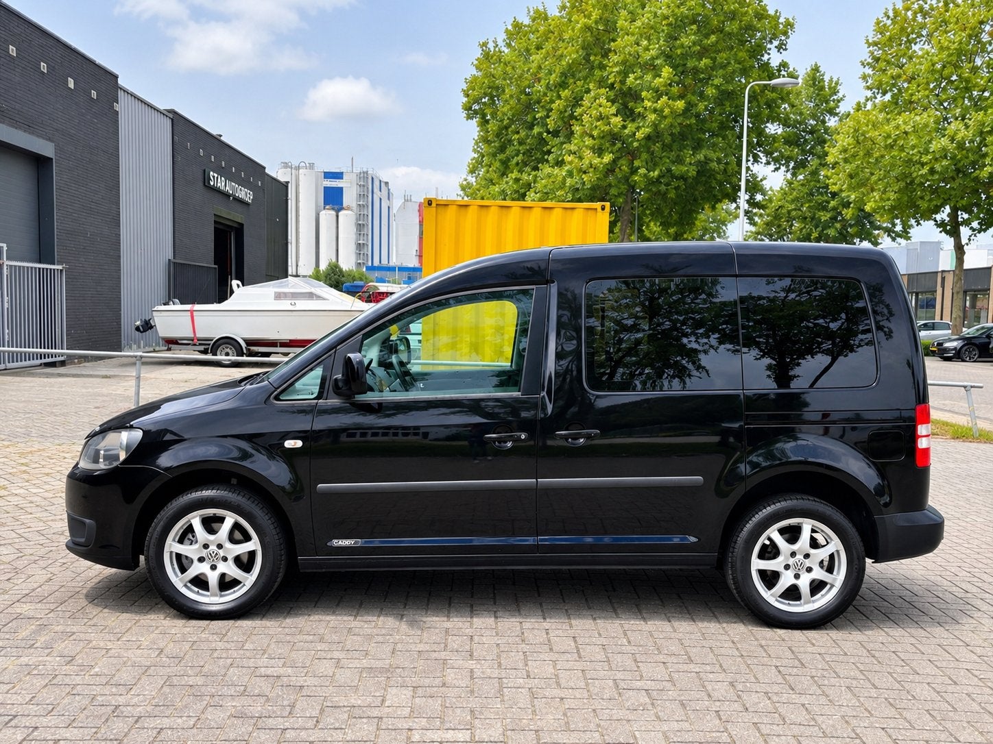 Volkswagen Caddy 1.2 TSI 77KW Combi 2012 Zwart, Voorwielaandrijving, 15 km/l, 4 cilinders, Volkswagen