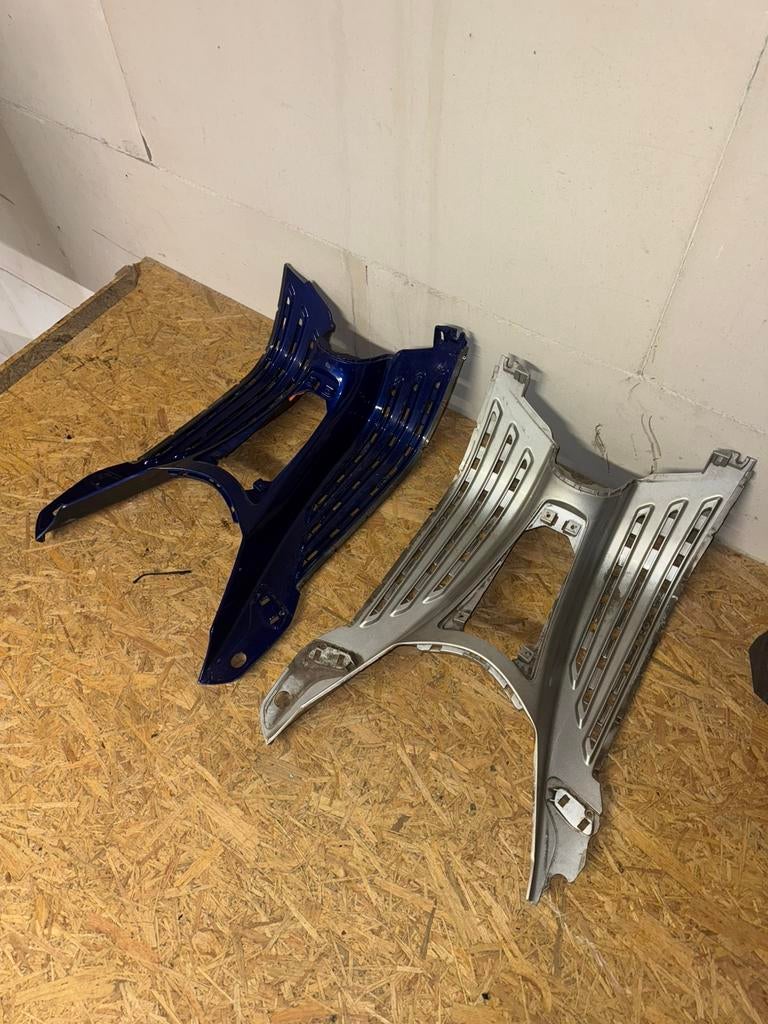 2x Treeplank Vespa Sprint/Primavera, Motoren, Tuning en Styling, Ophalen of Verzenden