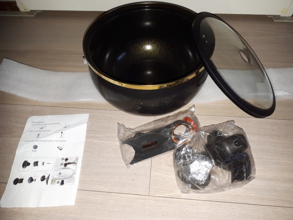 Pan met glazen deksel nieuw in doos, Huis en Inrichting, Keuken | Potten en Pannen, Ophalen, Nieuw, Overige materialen