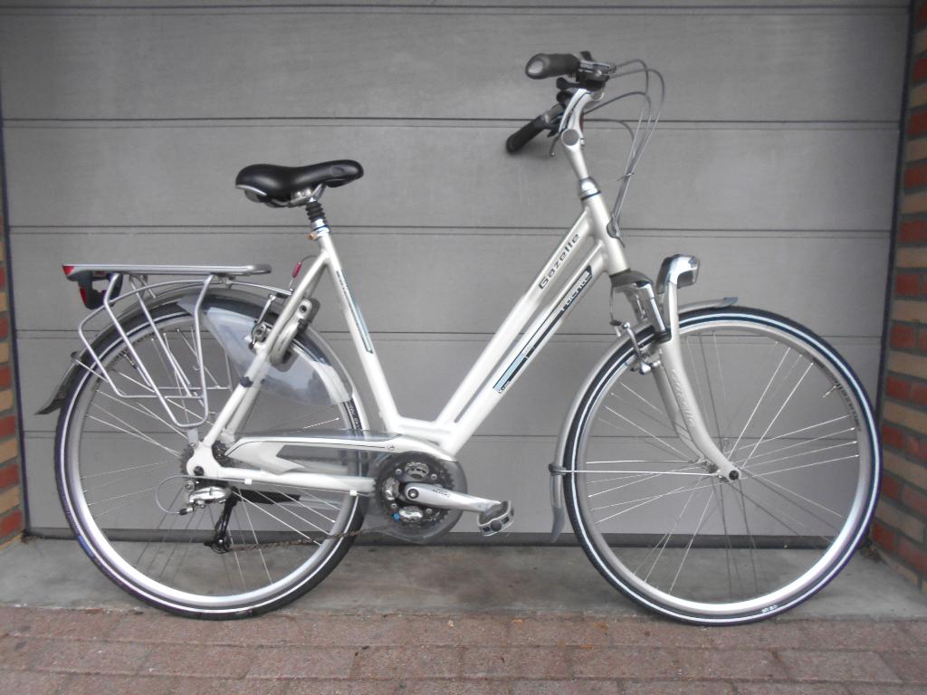 NIEUWSTAAT, Schitterende Gazelle Fuete, Fietsen en Brommers, Fietsen | Dames | Damesfietsen, Ophalen, Versnellingen, 56 cm of meer