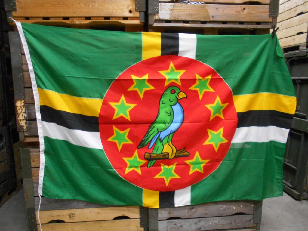 Scheepsvlag Shipmate vlag Dominica Ca 150x225 cm, Diversen, Vlaggen en Wimpels, Ophalen of Verzenden, Zo goed als nieuw
