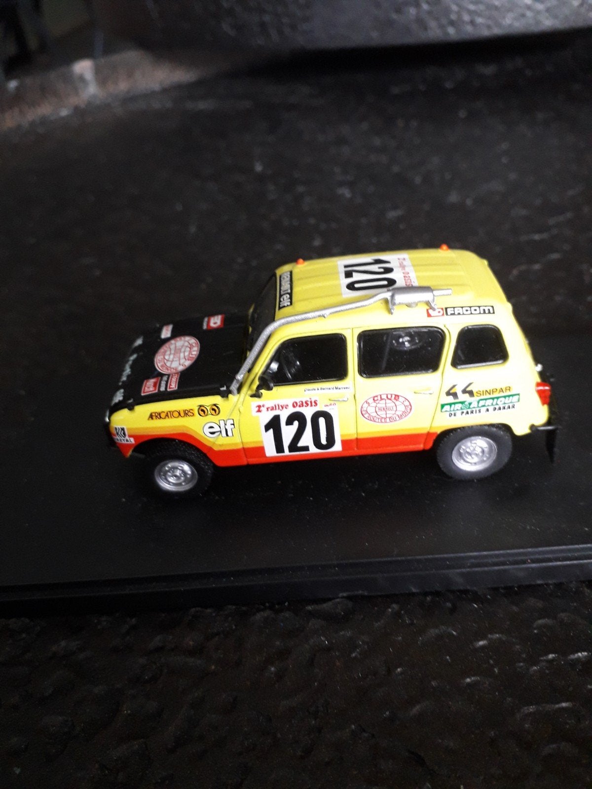 Renault 4 Dakar 1983 Atlas Altaya 1/43, Hobby en Vrije tijd, Modelauto's | 1:43, Ophalen of Verzenden, Auto, Overige merken