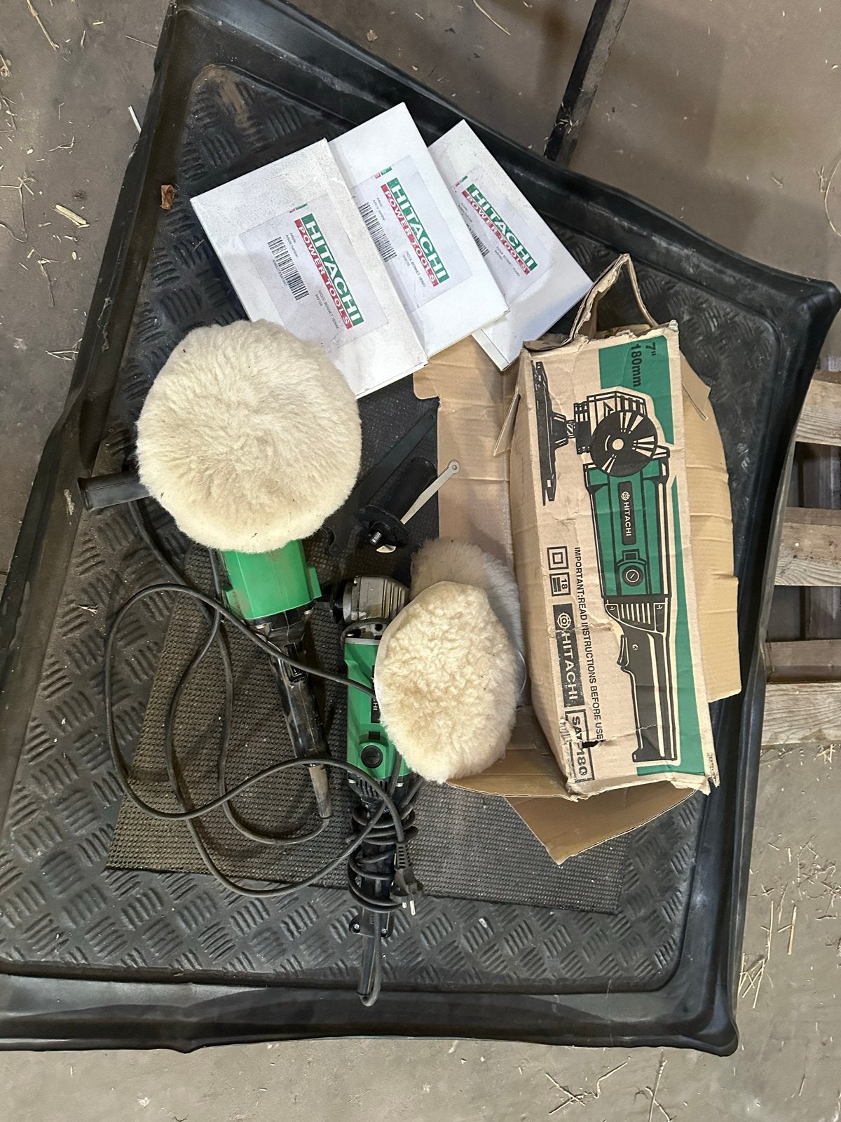 Hitachi polijstmachine met accessoires, Auto diversen, Ophalen, Gebruikt