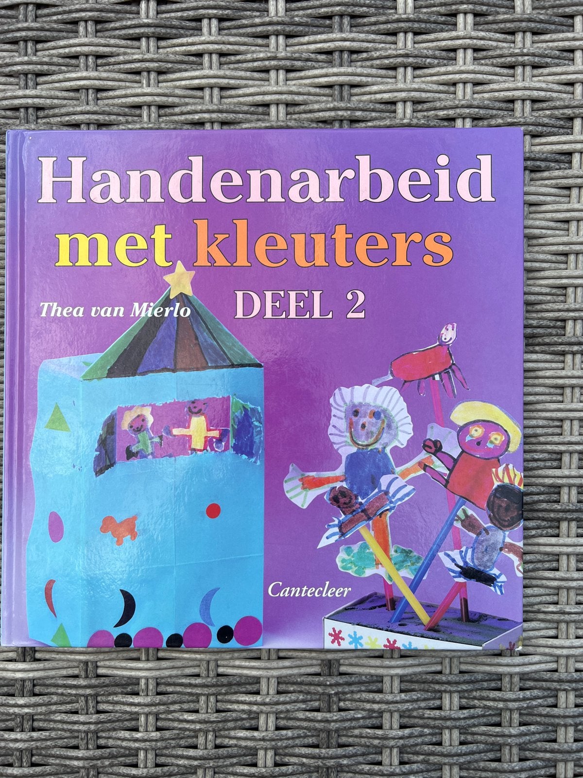 Handenarbeid met kleuters DEEL 2 - Thea van Mierlo, Non-fictie, Jongen of Meisje, Ophalen of Verzenden, Zo goed als nieuw
