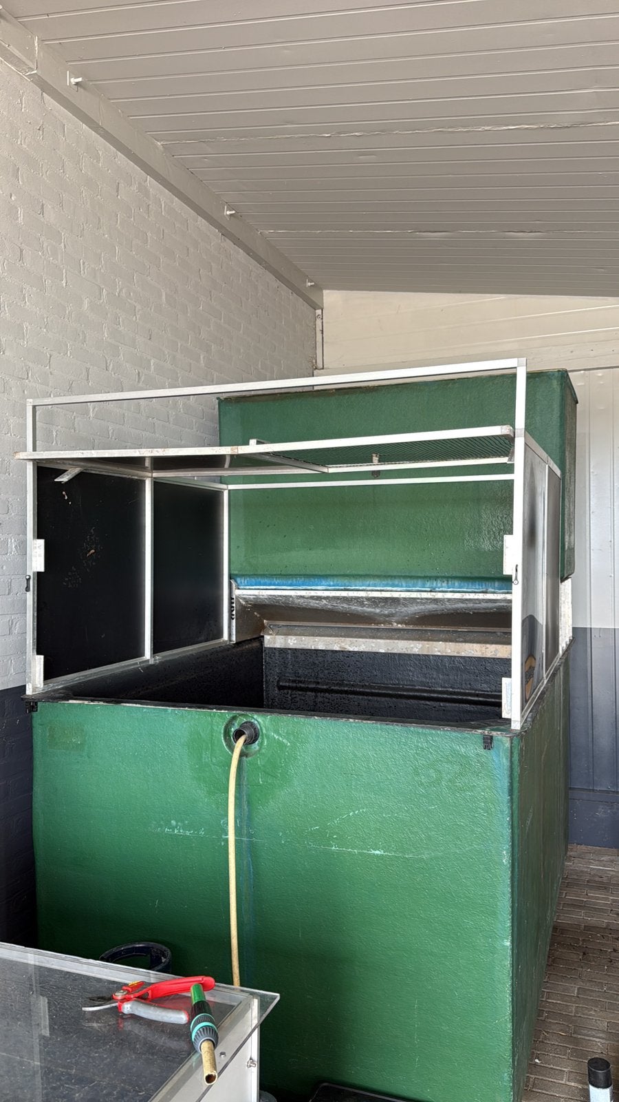 Quarantaine bak 3300 liter., Ophalen, Gebruikt