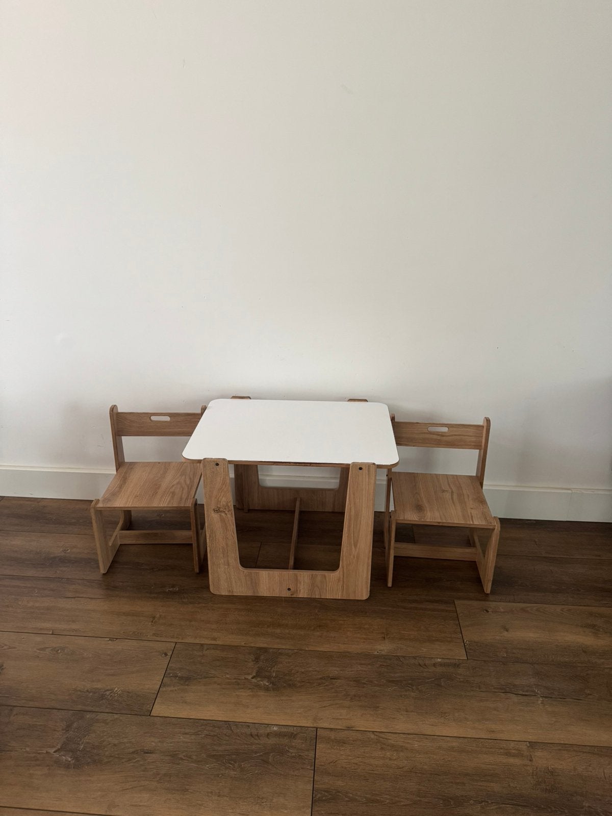 Kindertafel en kinderstoeltjes, Kinderen en Baby's, Kinderkamer | Tafels en Stoelen, Ophalen, Gebruikt, Tafel(s) en Stoel(en)