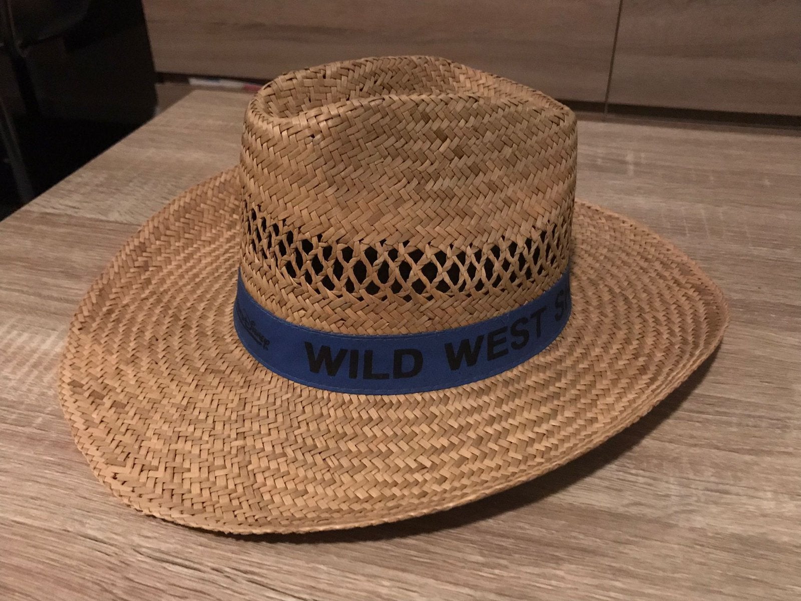 Rieten cowboyhoed EuroDisney Buffalo Bill, Ophalen of Verzenden, Overige figuren, Zo goed als nieuw, Kleding of Textiel