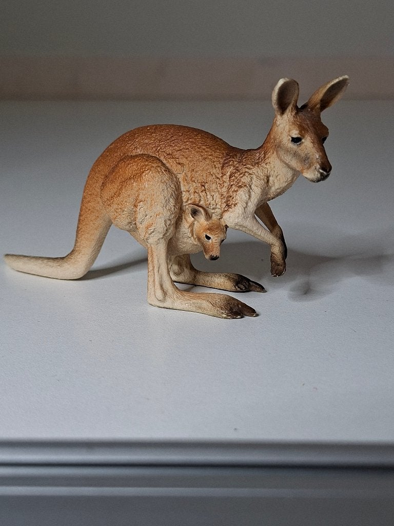 Schleich kangoeroe met jong, Verzamelen, Ophalen of Verzenden, Zo goed als nieuw, Wild dier, Beeldje of Figuurtje