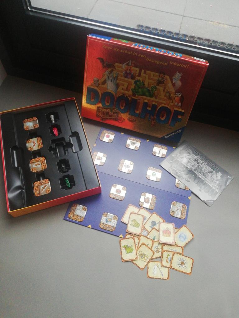 Doolhof, bordspel h, Hobby en Vrije tijd, Gezelschapsspellen | Bordspellen, Een of twee spelers, Ophalen of Verzenden, Zo goed als nieuw