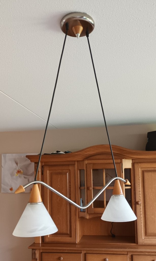 Hanglamp met 2 glazen kapjes, 50 tot 75 cm, Glas, Hout, Metaal, Ophalen of Verzenden, Zo goed als nieuw