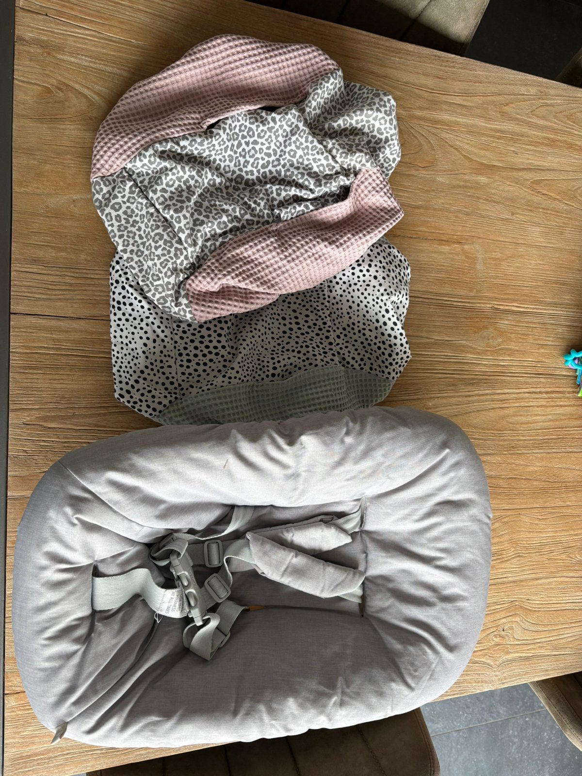 Stokke Tripp Trapp newbornset inclusief 2 hoezen, Ophalen, Zo goed als nieuw, Overige typen, Gordel(s)