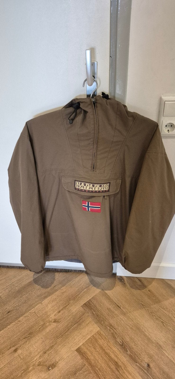 winterjas heren xxl  napapijri, Bruin, Overige maten, Ophalen of Verzenden, Zo goed als nieuw