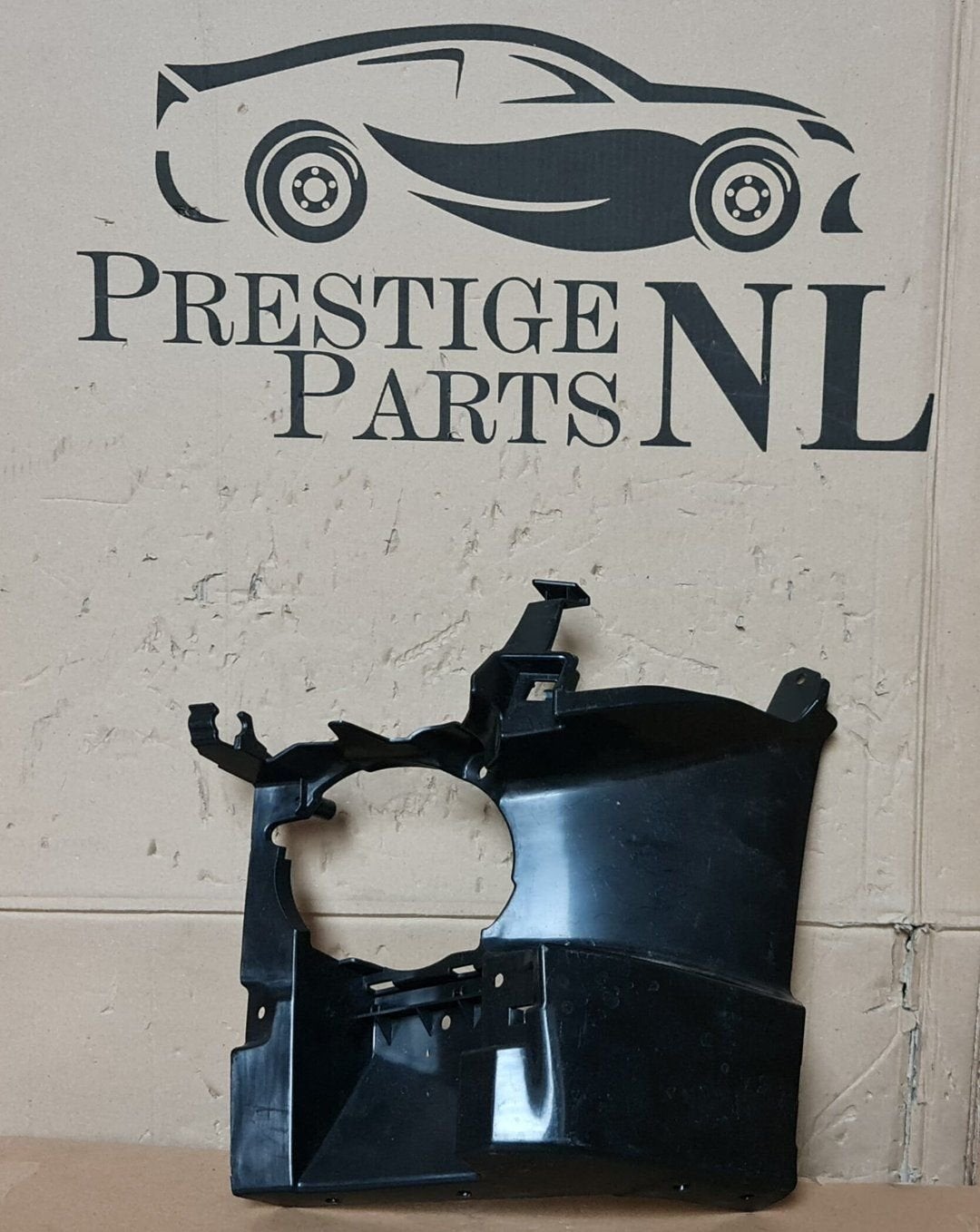 Bumper Mistlamp Houder BMW 3 Serie F30 F31 M Pakket Links, Auto-onderdelen, Carrosserie en Plaatwerk, Bumper, Voor, Gebruikt, Herkomst onderdeel bekend