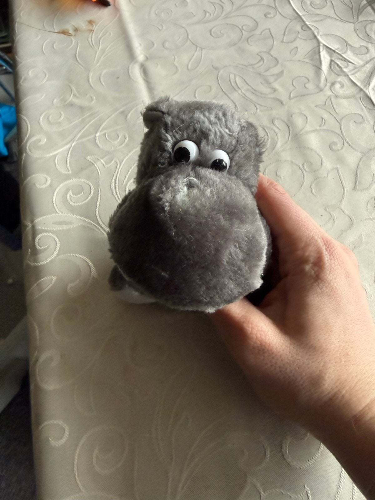 Schattig grijs nijlpaard knuffeltje met wiebelogen, Gebruikt, Overige merken, Overige karakters, Overige typen