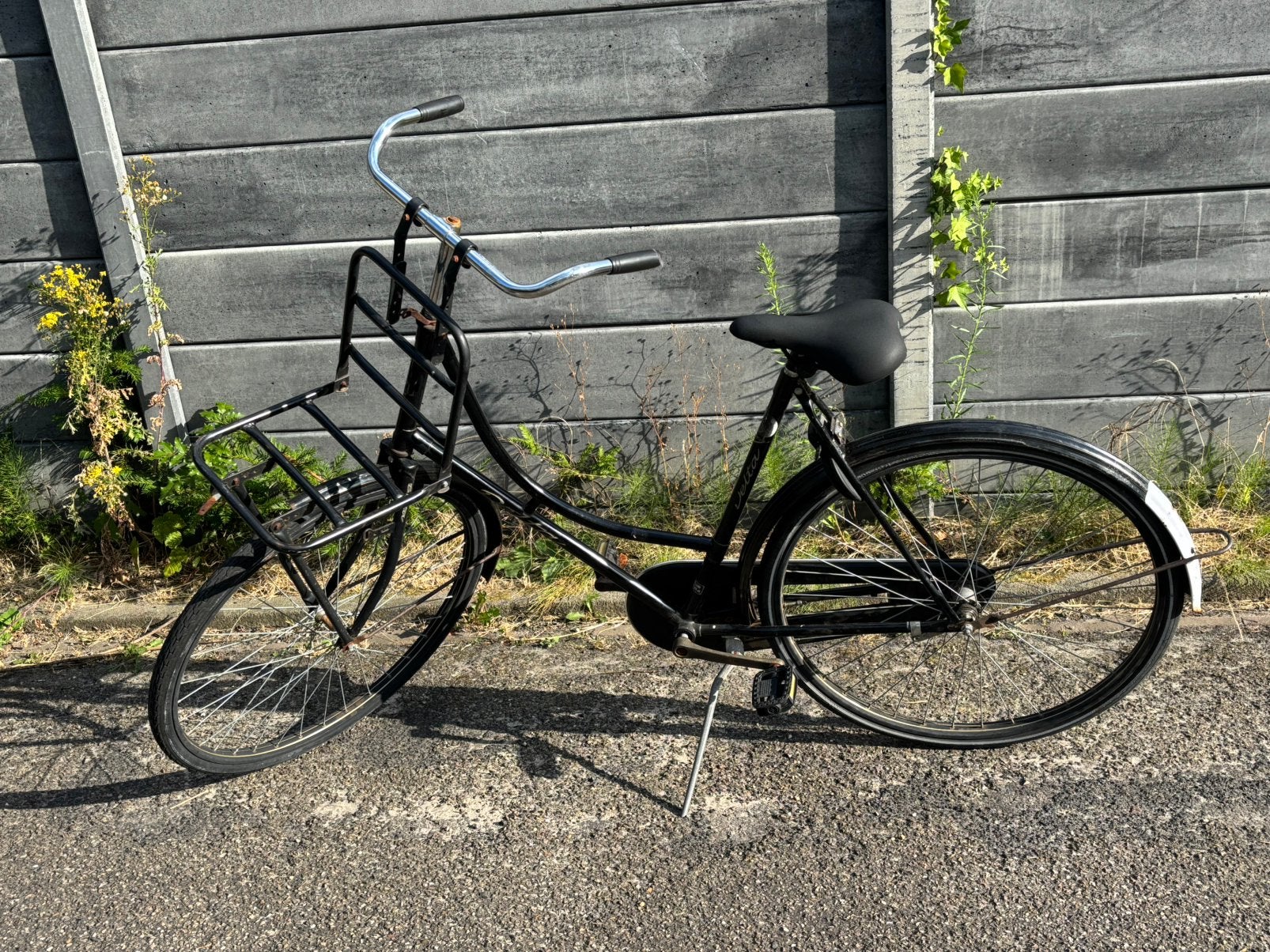 Omafiets 28 inch met voordrager, 53 tot 56 cm, Ophalen, Gebruikt, Terugtraprem