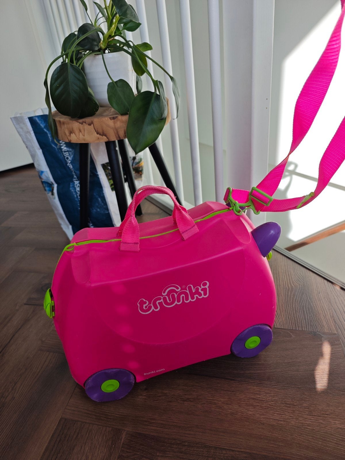 Trunki reis koffer voor kinderen., Gebruikt, Hard kunststof, Minder dan 50 cm, Ophalen of Verzenden